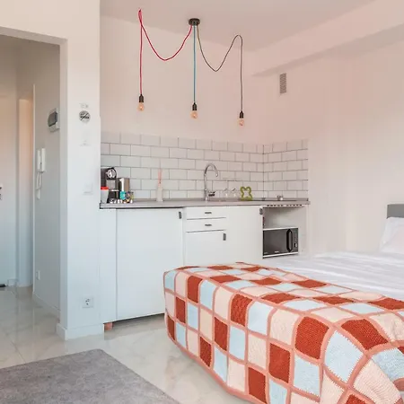 Appartement Mushroom: Central Minimalist Smart