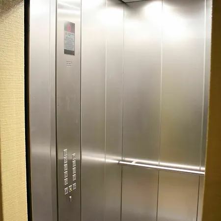 Rheinmetropole Hotel 3*