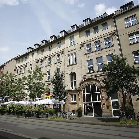 Stadthotel فندق 3*