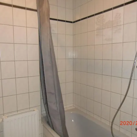 Rethelstrasse 97 Apartment *