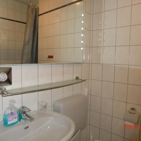 Apartment Rethelstrasse 97 *