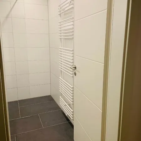 Neues, Ruhiges Nordic In Duesseldorf-nord Apartament