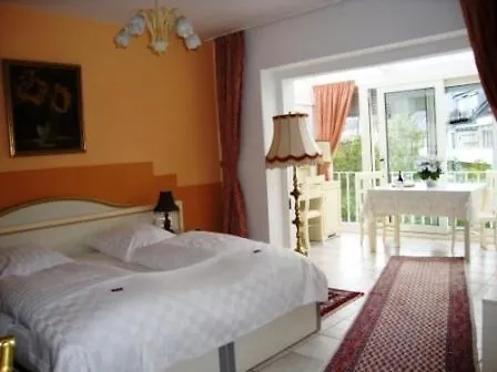 Haus Mooren, Garni Düsseldorf