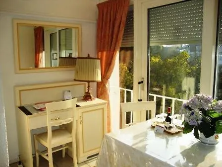 Haus Mooren, Garni 4* Düsseldorf