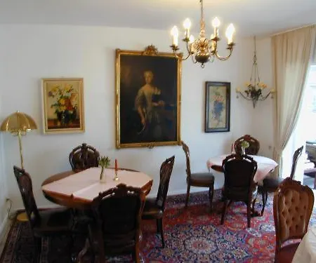 Haus Mooren, Garni Düsseldorf
