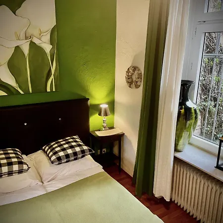 Hotell Am Volksgarten