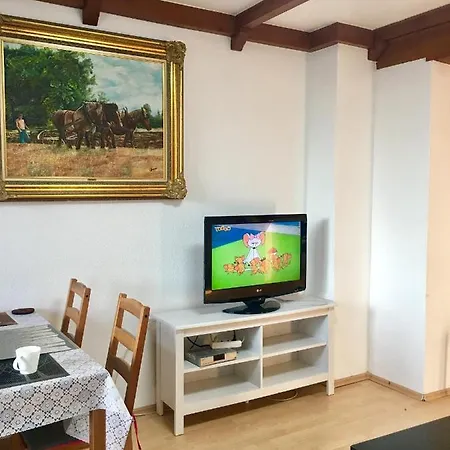 וילה Messe, 2-bedroom Duplex With Terrace And Garden