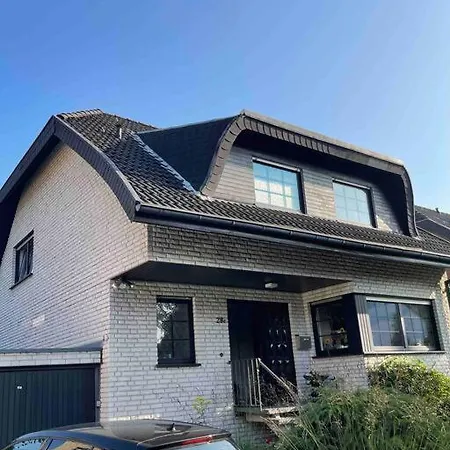 Schoene Ruhige Lägenhet Düsseldorf