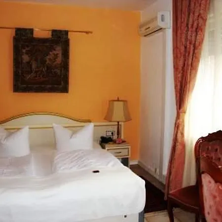 Haus Mooren, Garni Hotel Düsseldorf