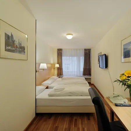 Bellevue מלון 3*