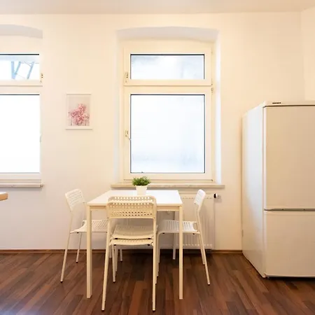 Raj Living - 1 Or 4 - 15 Min To Messe Dus - 10 Min Old Town Dus * دوسلدورف