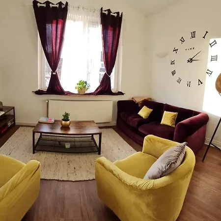 Altbauwohnung Apartment Dusseldorf