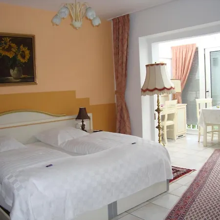 Haus Mooren, Garni Hotel Düsseldorf