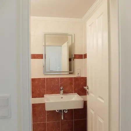 Appartement Exklusive 104 M2 Direkt Am Rhein 1 Km Von Der Messe *