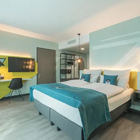 - The Niu, Seven Ost By Ihg Hotel Düsseldorf