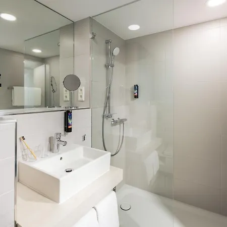 - The Niu, Seven Ost By Ihg Hotel 3*