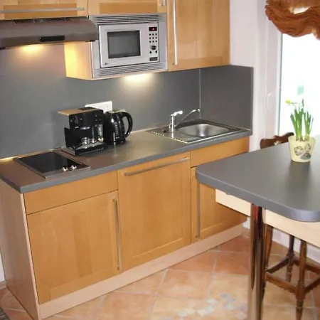 Ferienwohnung Am Schloss Eller - Karlsruher Strasse * Düsseldorf