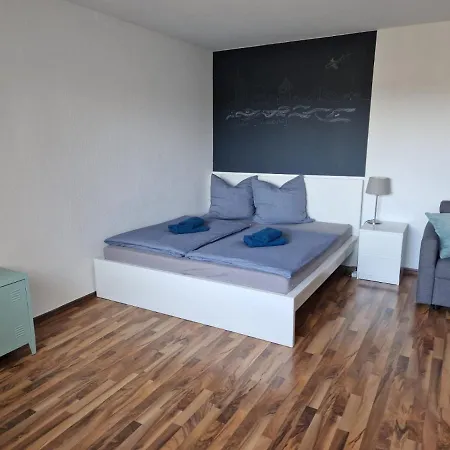 Well Located Flat With Balcony Daire Düsseldorf