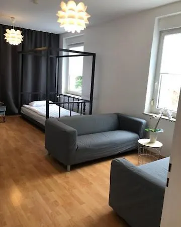 شقة B - Sunny Business With Roof-top Terrace For 2-4 Guests