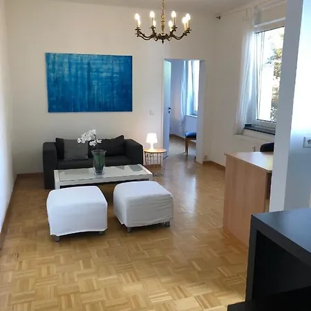 E - Quiet Business One Bedroom For 3 Guests * Дюссельдорф