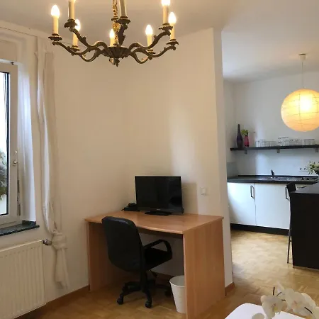 E - Quiet Business One Bedroom For 3 Guests Апартаменты *