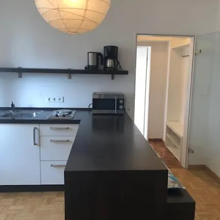 Апартаменты E - Quiet Business One Bedroom For 3 Guests