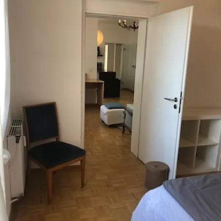 E - Quiet Business One Bedroom For 3 Guests Апартаменты