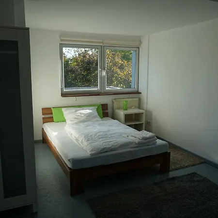 Zweizimmerwohnung Nah Der Messe Дюссельдорф