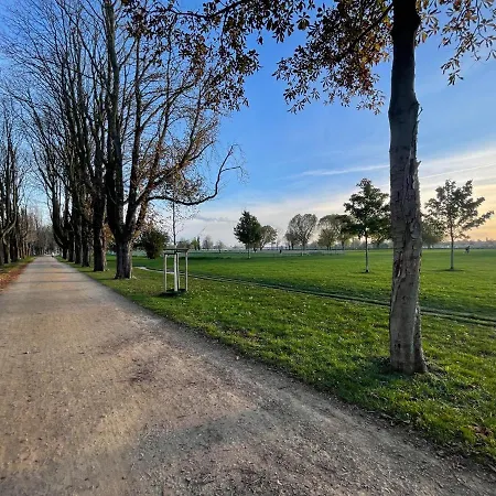 Exklusive 104 M2 Direkt Am Rhein 1 Km Von Der Messe Appartement