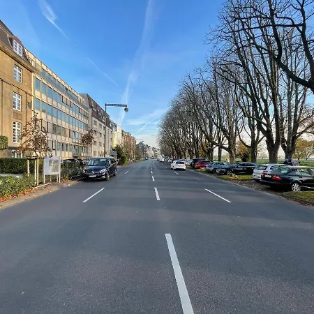Appartement Exklusive 104 M2 Direkt Am Rhein 1 Km Von Der Messe