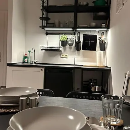 Daire Mit Wohnkuche & Balkon Düsseldorf