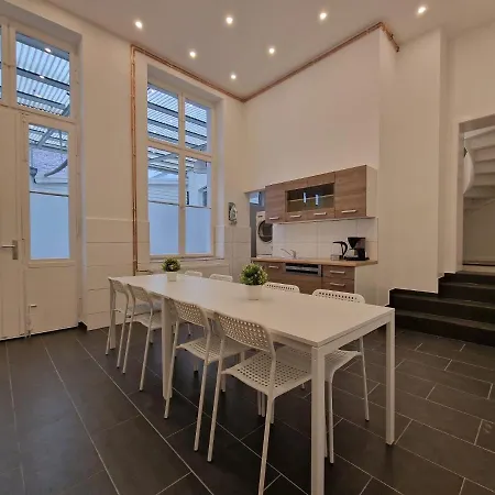 Raj Living - 300m2 Loft With 7 - 15 Min Messe Dus & Old Town Dus 公寓 *