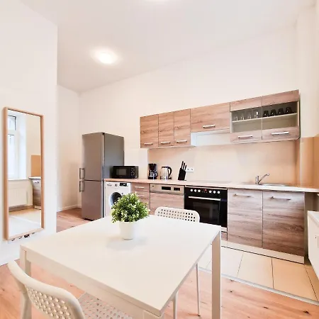 Raj Living - 1 Or 4 - 15 Min To Messe Dus - 10 Min Old Town Dus * دوسلدورف