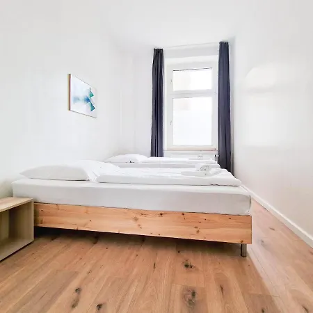 Raj Living - 1 Or 4 - 15 Min To Messe Dus - 10 Min Old Town Dus دوسلدورف
