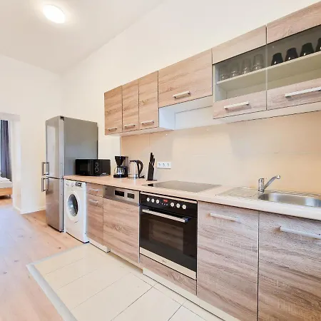 Raj Living - 1 Or 4 - 15 Min To Messe Dus - 10 Min Old Town Dus شقة *