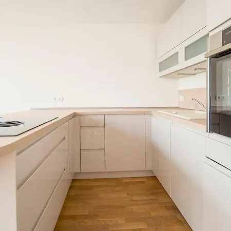 Apartament Modernes, Sonniges Im Herzen Von