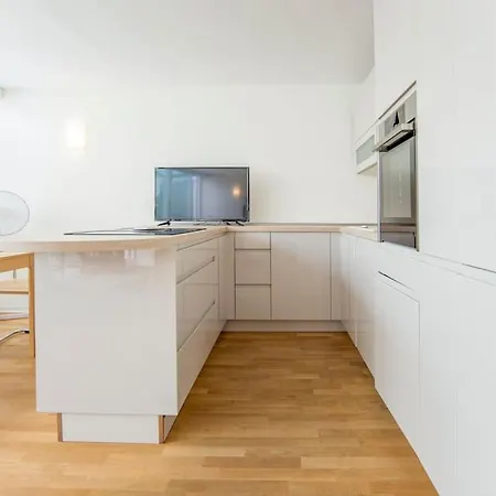 Modernes, Sonniges Im Herzen Von Apartament *