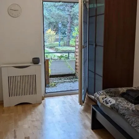 Monteurwohnung Mit Garten 6 Personen Apartment Düsseldorf