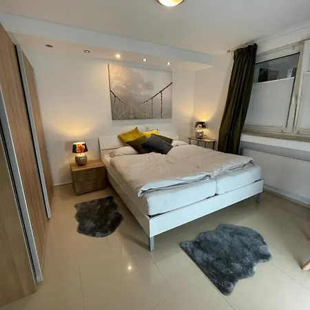 Appartement 4 Bedrooms, 2 Bathrooms, Kitchen, Terrace - 10 Min To Fairground