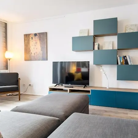 아파트 Homefy Oldtown - 6 People - 2 Bath - Balcony - Location *