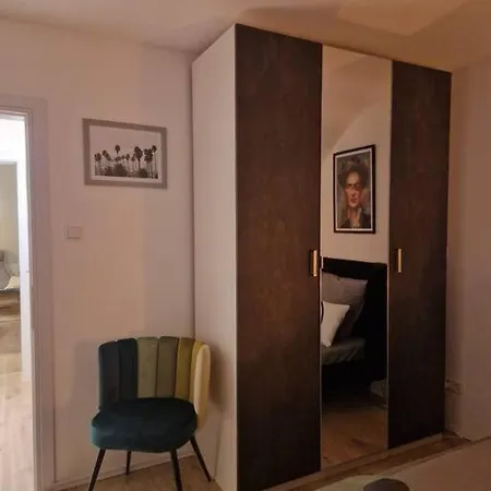 Daire Feel - Super Zentrale 2raumwohnung Hbf-naehe