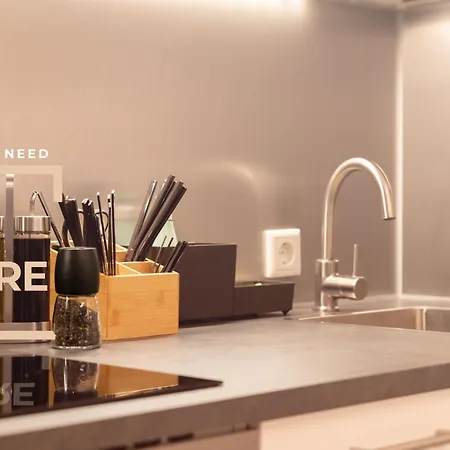 Apartamento Hochwertig - Ruhig - Parkplatz - 15 Min Zur Messe *