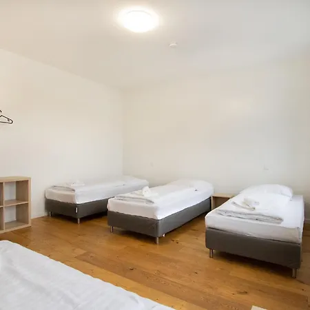 Raj Living - 300m2 Loft With 7 - 15 Min Messe Dus & Old Town Dus 公寓 *