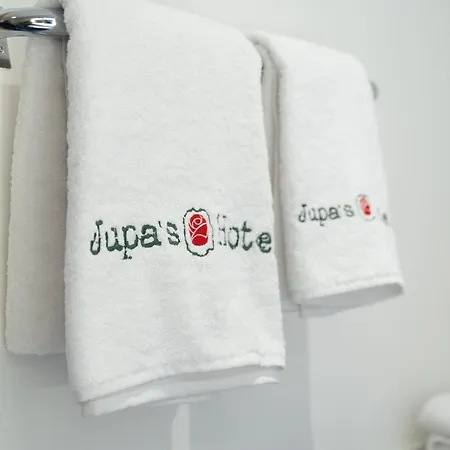 Hotel Jupa's *