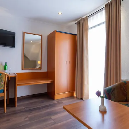 Hotel Jupa's *
