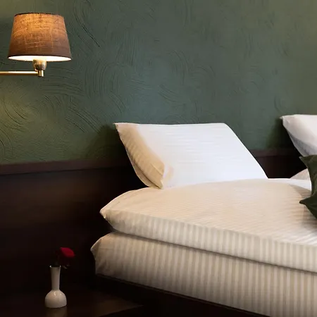 Hotel Jupa's Dusseldorf