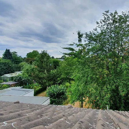 Modern 2.5 Bedroom Duplex Near Messe, Airport, Arena デュッセルドルフ