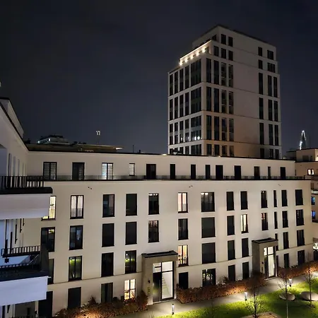 3 2 Bathrooms 2 Toilets New Center Of Underground Parking Space Contactless Self Check-in Apartman