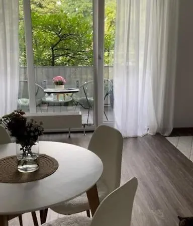 Apartament Zentrale, 55m2, Helle 2 Whg Naehe Messe *