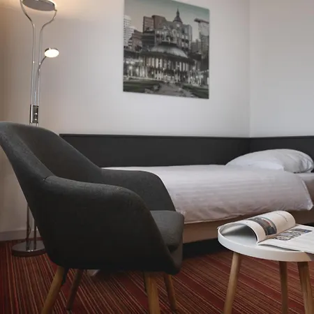 Astra 3* Dusseldorf